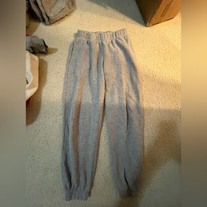 Grey comfy sweats